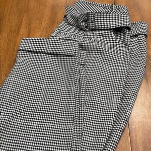NWT Black and White Houndstooth International Concepts Tapered Leg Pants Sz 8